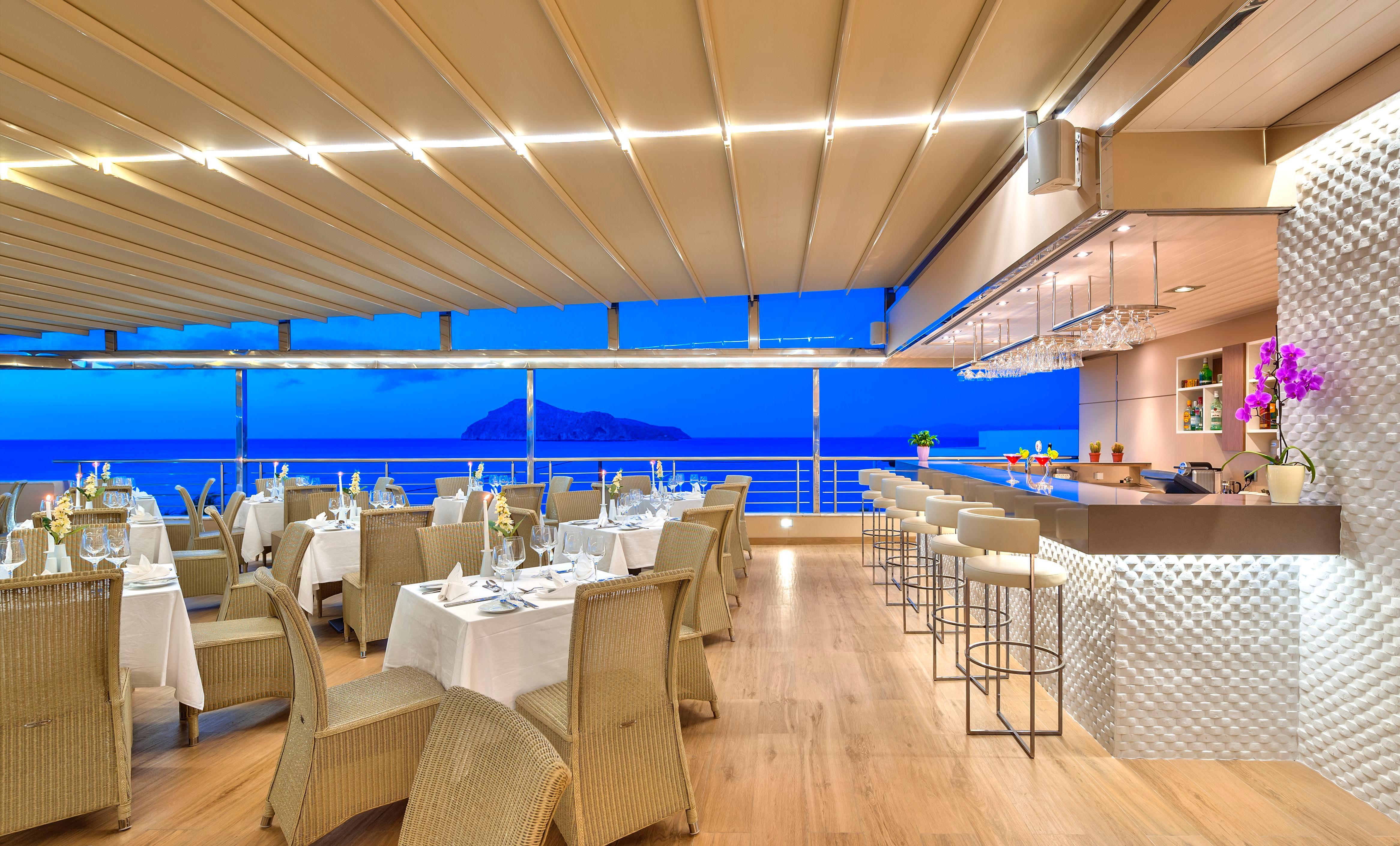 ปอร์โต ปลาตาเนียส บีช รีสอร์ต แอนด์ สปา Hotel ปลาเตเนียส ภายนอก รูปภาพ The restaurant